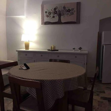 Apartamento Alloggio Incantevole Storico Carovigno Exterior foto